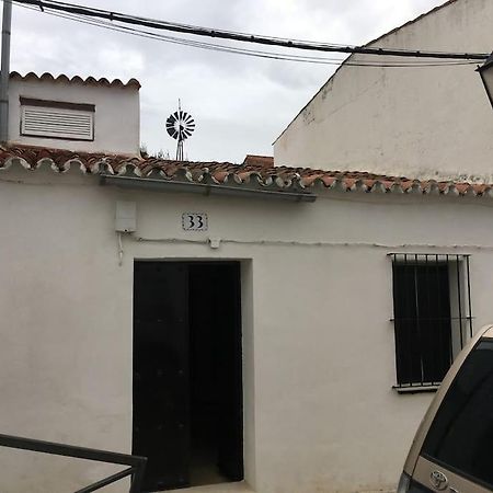 Agradable Casa Rural Con Suelos De Madera Santa Olalla del Cala Exterior foto